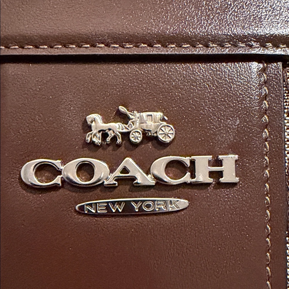 COACH Andrea Carryall Bag In Signature Jacquard CT766 Silver/Oak/Maple - Picture 13 of 13
